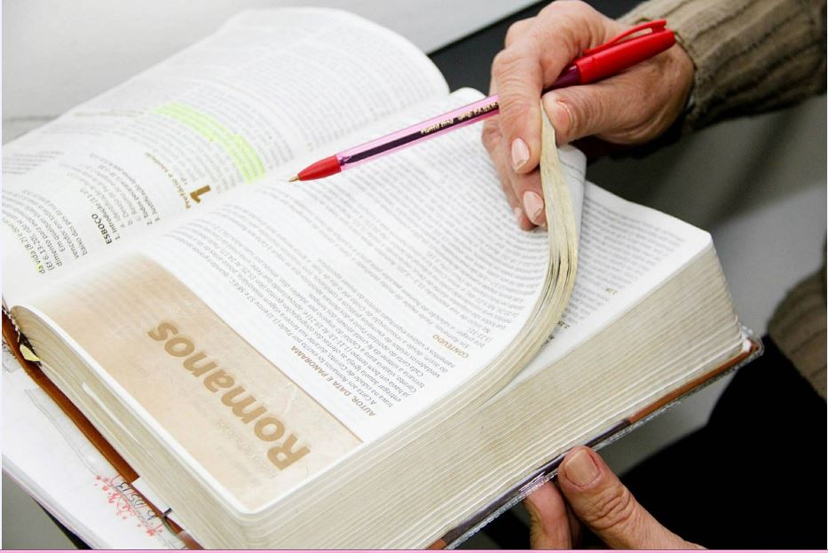 Os 5 piores erros que muitos cometem ao ler a Bíblia